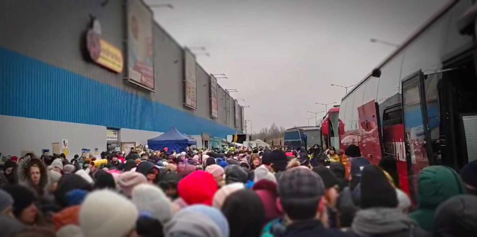 Kabinet wil 50.000 plekken voor Oekraïense vluchtelingen ook in leegstaande panden met noodopvang